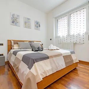 Appartamento Arcimboldi's Terrace & Private Parking, Milano
