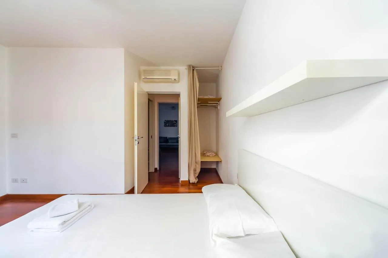 Апартаменты Cozy Flat 500M From Affori Fn! Милан